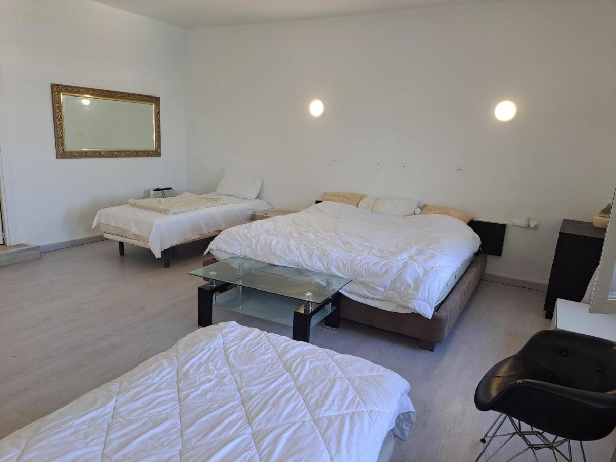 Private Suites In Huge Penthouse 1St Line Puerto Banus, Incredible Views, Jacuzzis Marbella Dış mekan fotoğraf