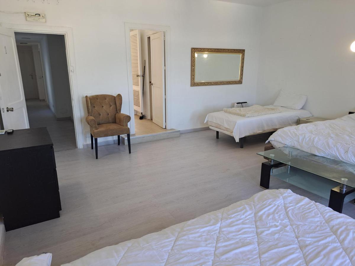 Private Suites In Huge Penthouse 1St Line Puerto Banus, Incredible Views, Jacuzzis Marbella Dış mekan fotoğraf