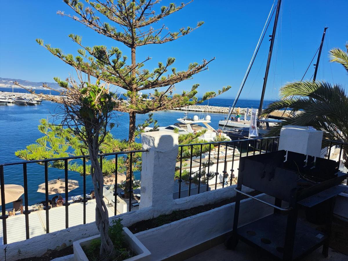 Private Suites In Huge Penthouse 1St Line Puerto Banus, Incredible Views, Jacuzzis Marbella Dış mekan fotoğraf