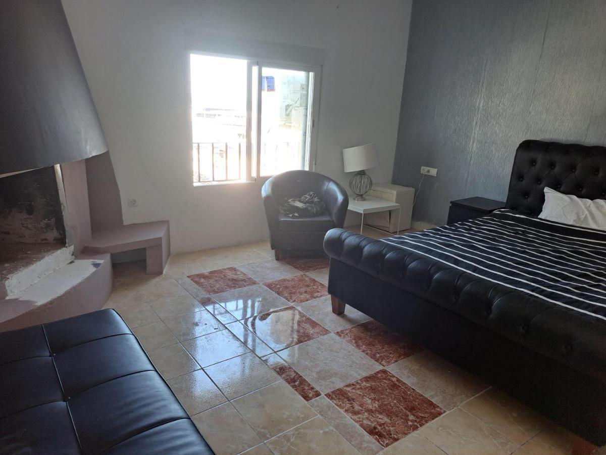 Private Suites In Huge Penthouse 1St Line Puerto Banus, Incredible Views, Jacuzzis Marbella Dış mekan fotoğraf